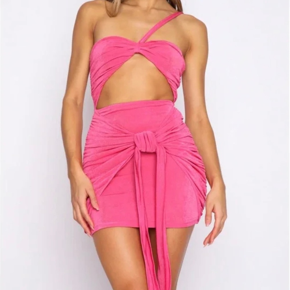 Whitefox boutique love language mini dress in hot pink NWT